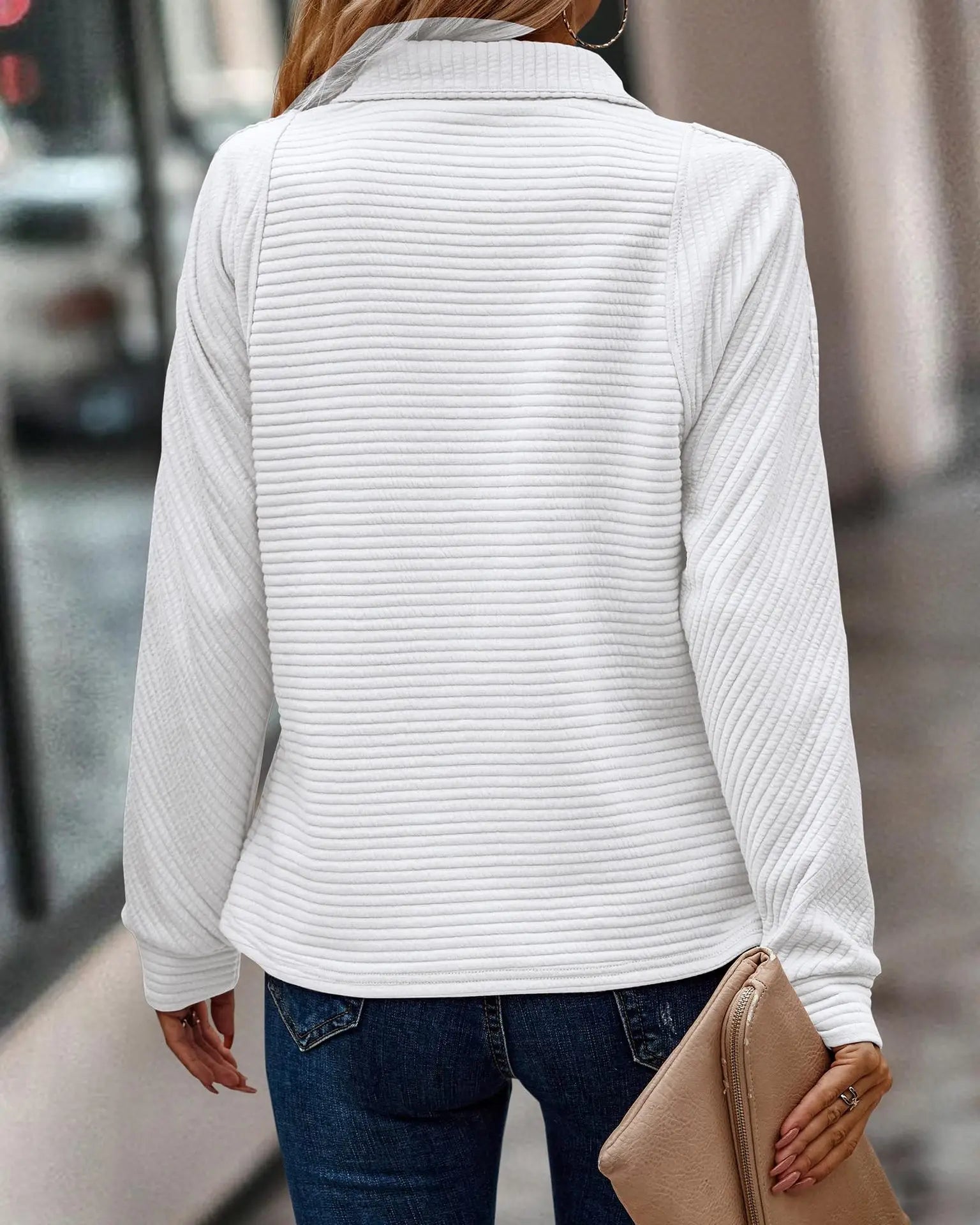 Vina | Stylish jumper with half zip